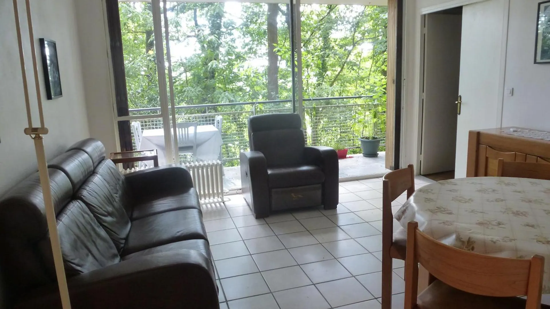 Spacious Condo, Green Serenity Palaiseau