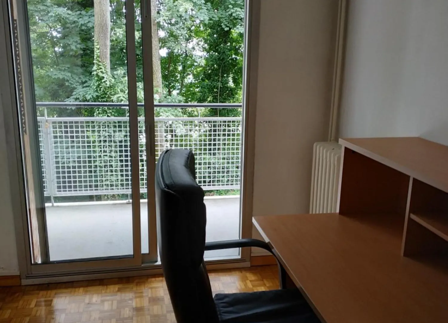 Spacious Condo, Green Serenity Palaiseau 0*,  France