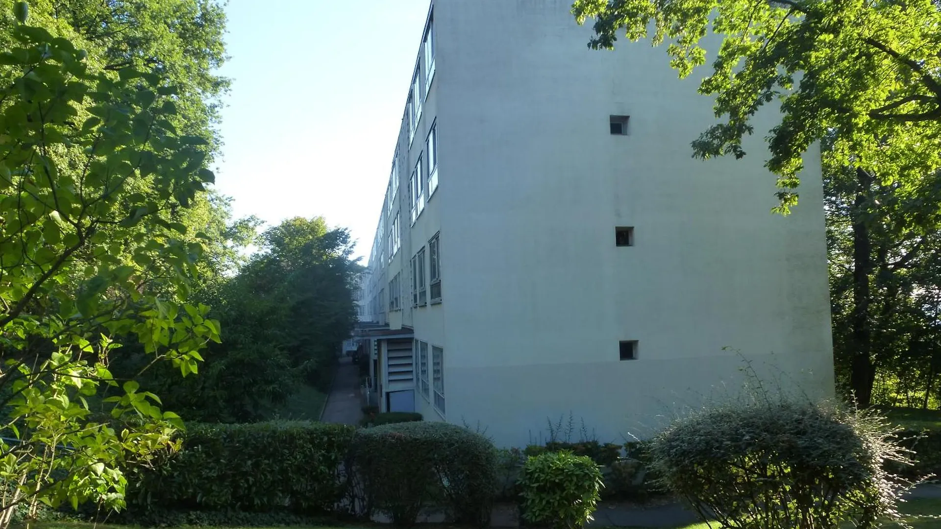 Spacious Condo, Green Serenity Palaiseau France