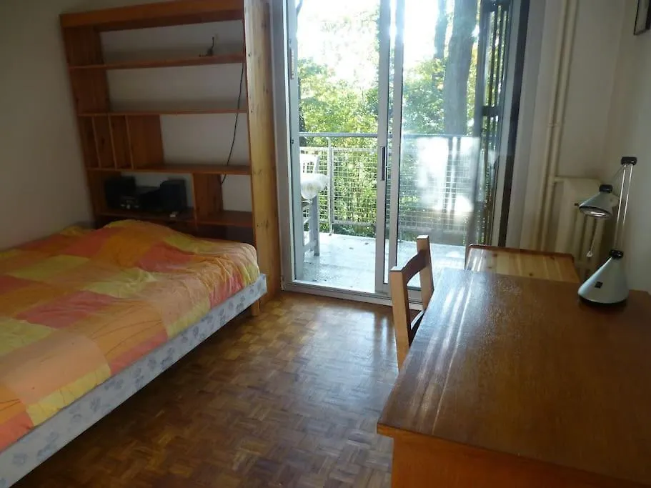Spacious Condo, Green Serenity Palaiseau