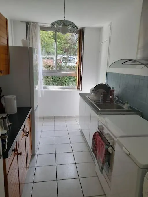 Spacious Condo, Green Serenity Palaiseau 0*,  France